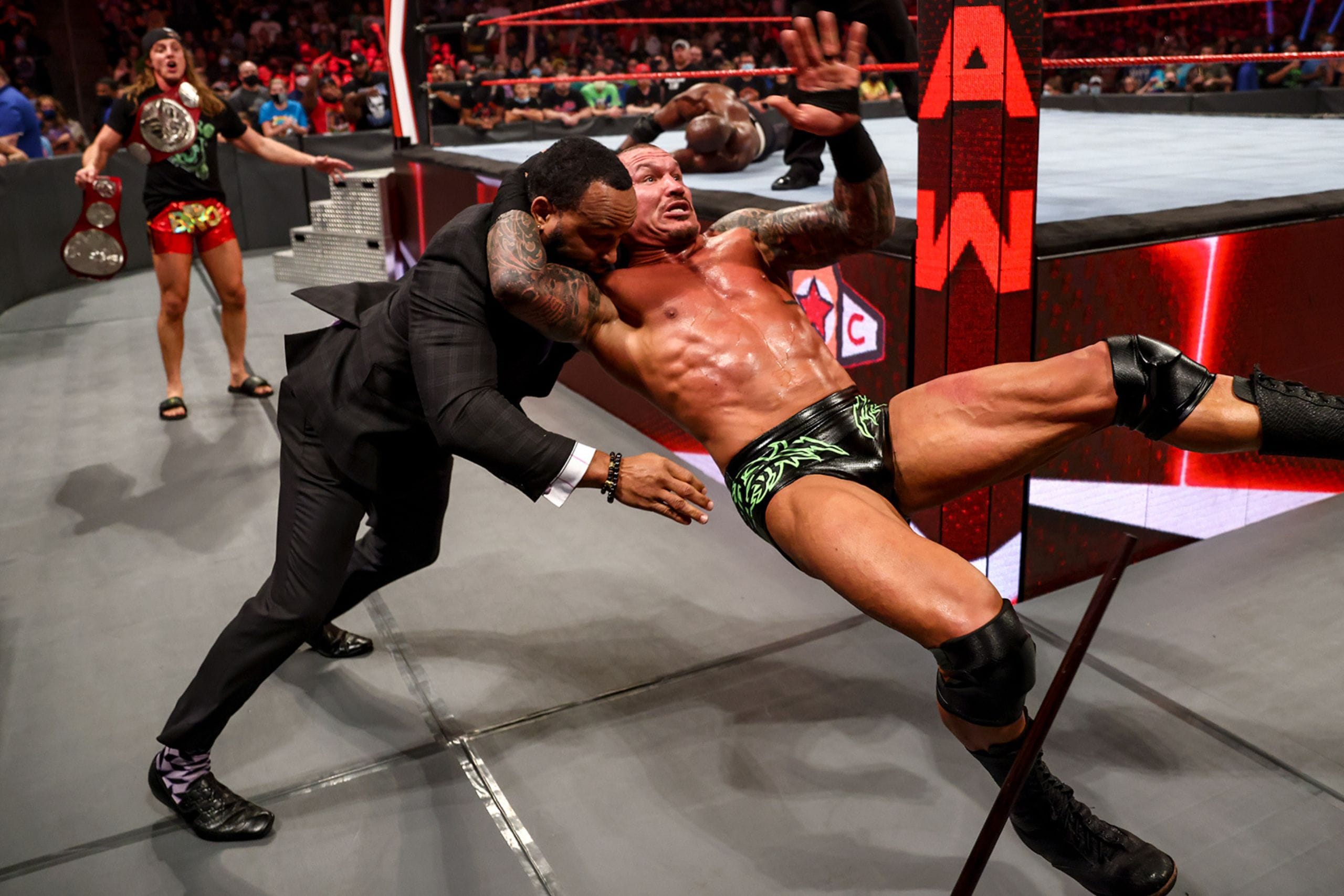 Do WWE Wrestlers Get Injured During Live Matches? Find Out